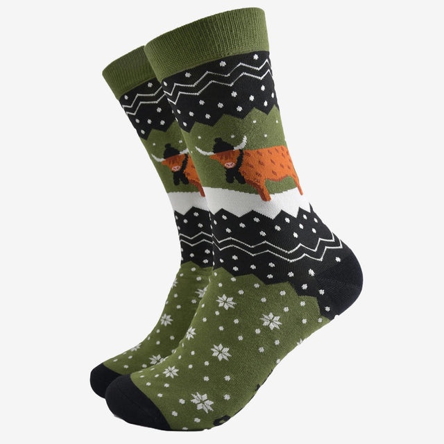Men's Bamboo Socks - Green/Black, Winter Highland Cow