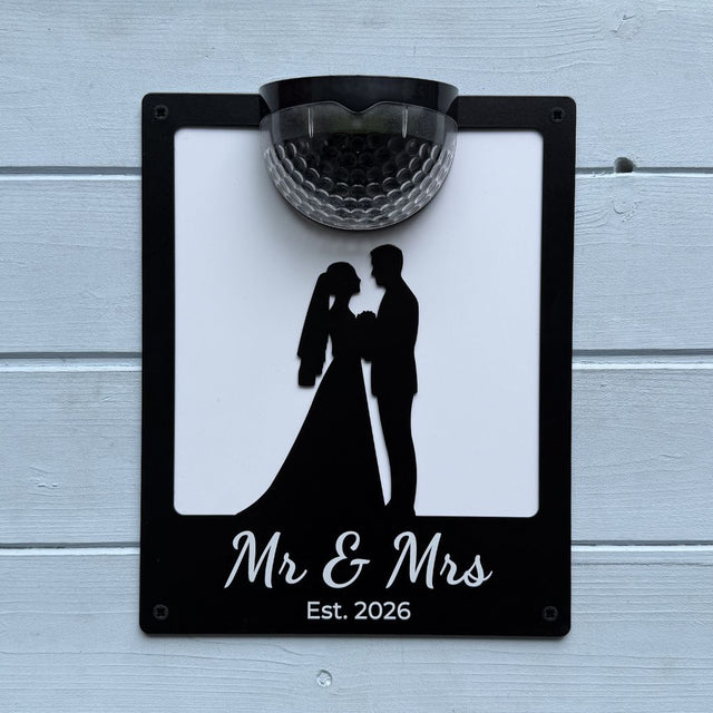 "Mr & Mrs Est 2026" Wedding Solar Light Wall Plaque