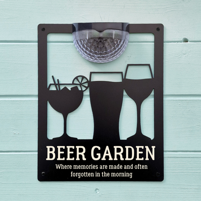 'Beer Garden' Drinks Solar Light Wall Plaque