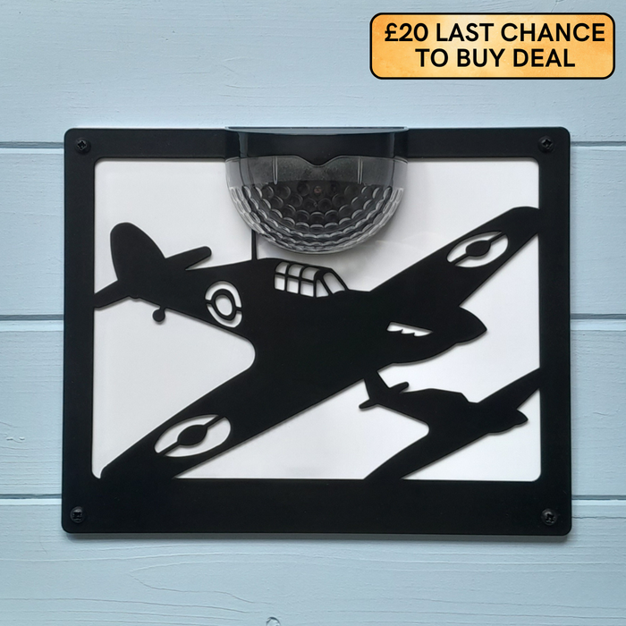 Hurricane Solar Light Wall Plaque