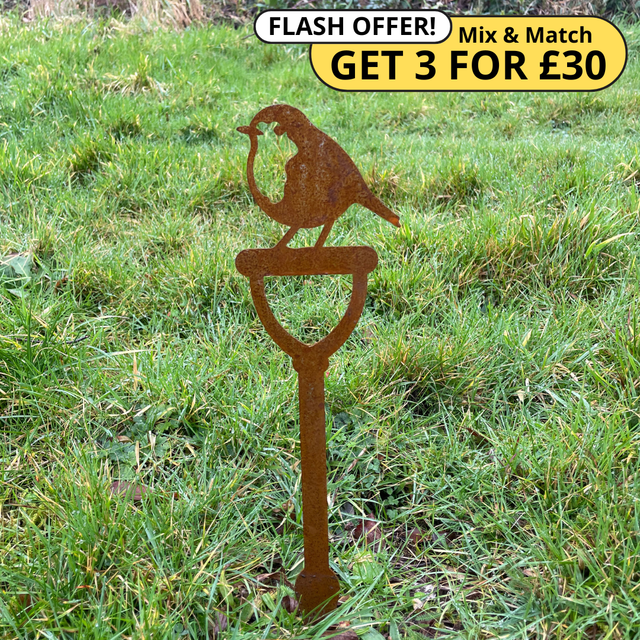 Rusty Robin Metal Stake (1 Tail)