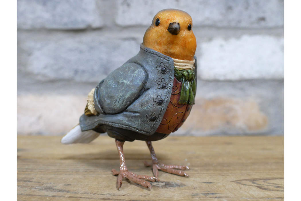 Robin In Suit - 11cm