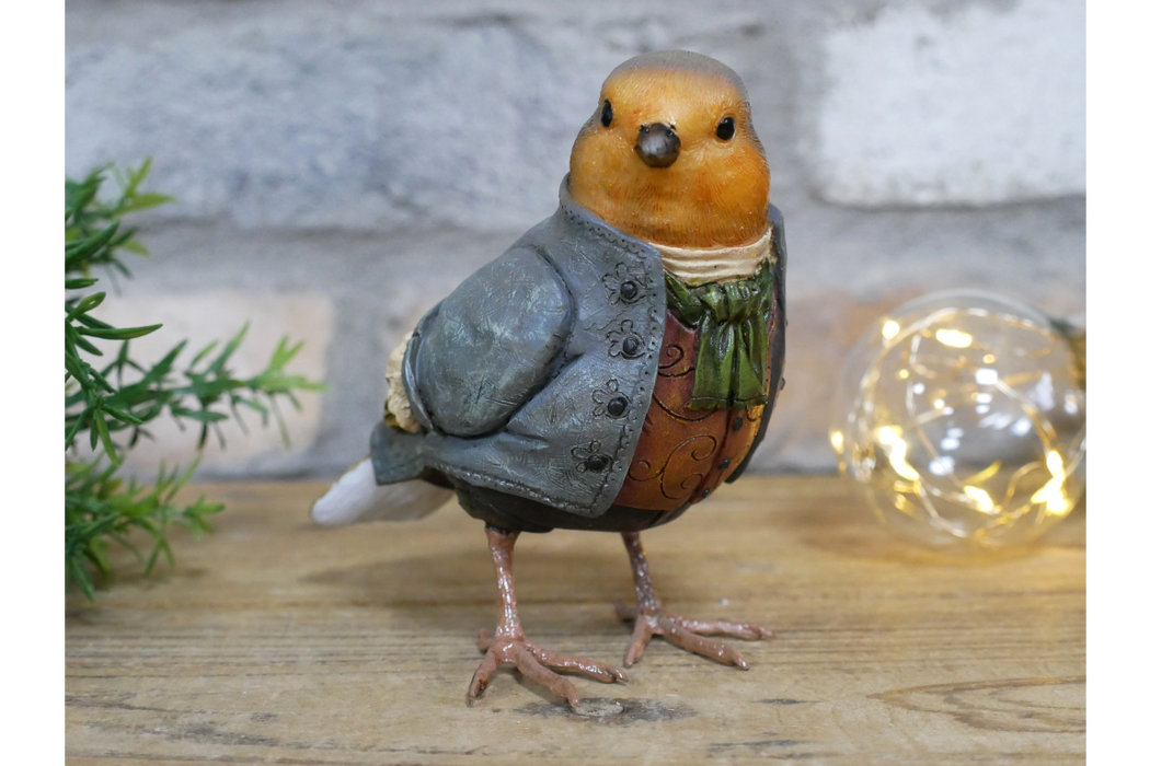 Robin In Suit - 11cm