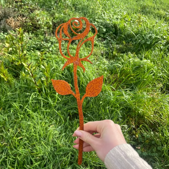 Rusty Rose Metal Stake