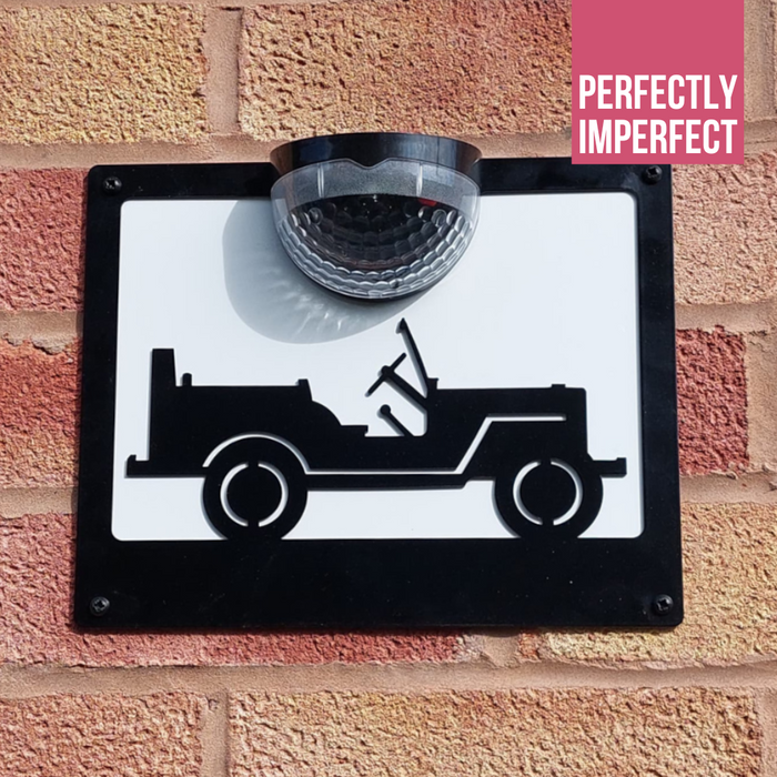 IMPERFECT- Jeep Solar Light Wall Plaque