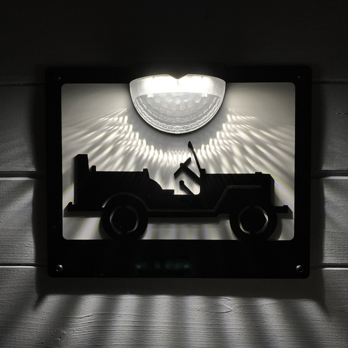 IMPERFECT- Jeep Solar Light Wall Plaque